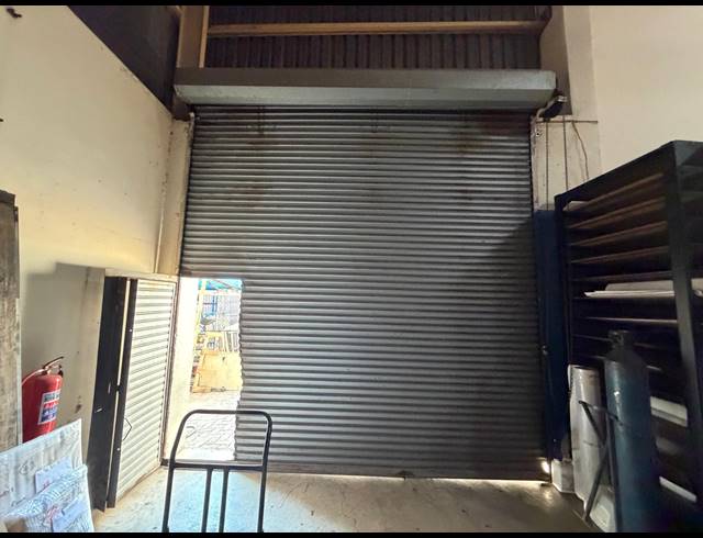 1,895M² WAREHOUSE TO LET IN KYALAMI